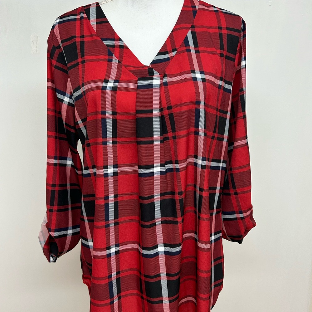 Youtallia Plaid V-Neck Women's Top
Size L